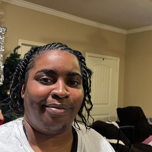 Meet your Posher, Carissa